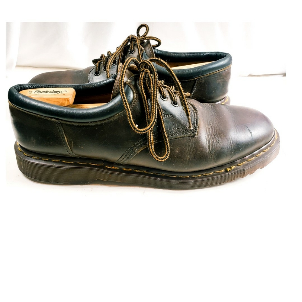 Dr. Martens unisex-adult 8053 5 Eye Padded Collar